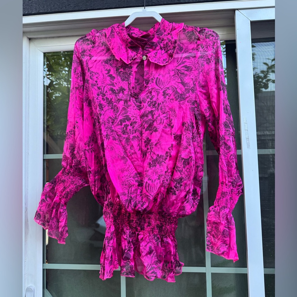 NWT Oilily Women's Pink Floral Top M cute flattering